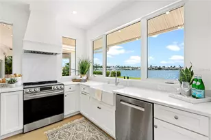 330 W Bay Dr, Venice, FL 34285 - Photo 17