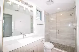 1709 N Tamiami Trl, Sarasota, FL 34234 - Photo 13