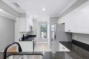5421 11th St Cir E, Bradenton, FL 34203 - Photo 11