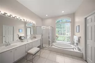 7718 Silver Bell Dr, Sarasota, FL 34241 - Photo 29
