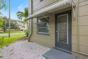 450 32nd Ave N, Saint Petersburg, FL 33704 - Photo 13
