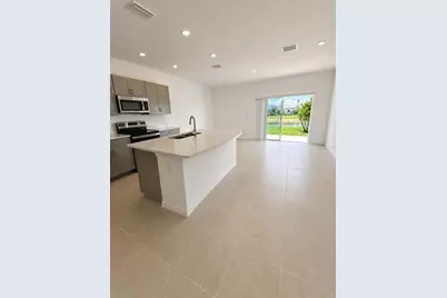 8749 Winter Breeze Way, Sarasota, FL 34241 - Photo 7