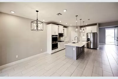 3806 Savanna Palms Court, Lakewood Ranch, FL 34211 - Photo 9