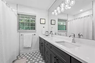 2480 Alameda Avenue, Sarasota, FL 34234 - Photo 33