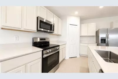 5153 Green Belt Drive, Haines City, FL 33844 - Photo 11