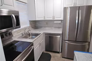 5955 Palm Ln, Bradenton, FL 34207 - Photo 3