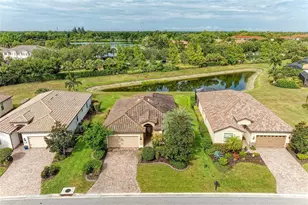 165 Wandering Wetlands Cir, Bradenton, FL 34212 - Photo 9