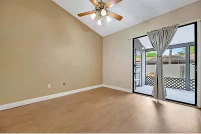 2925 Park Lake Drive #12, Bradenton, FL 34209 - Photo 17