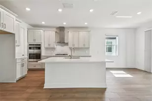 9681 Crystal Isles Cir, Sarasota, FL 34241 - Photo 11