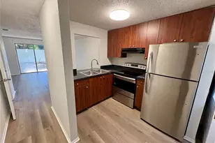 409 57th Ave Dr E, Bradenton, FL 34203 - Photo 3