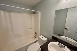 408 57th Ave Dr E, Bradenton, FL 34203 - Photo 13