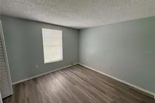408 57th Ave Dr E, Bradenton, FL 34203 - Photo 11
