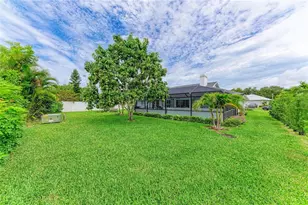 405 Bayside Ln, Nokomis, FL 34275 - Photo 57