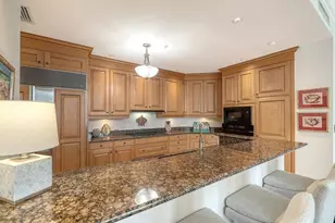 1300 Benjamin Franklin Dr, Sarasota, FL 34236 - Photo 19