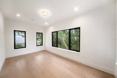 3800 Flores Avenue, Sarasota, FL 34239 - Photo 55