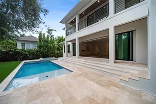 3800 Flores Ave, Sarasota, FL 34239 - Photo 7