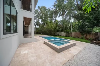 3800 Flores Avenue, Sarasota, FL 34239 - Photo 81