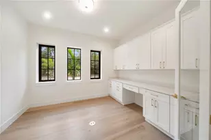3800 Flores Ave, Sarasota, FL 34239 - Photo 29