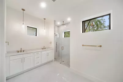 3800 Flores Avenue, Sarasota, FL 34239 - Photo 33