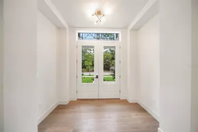 3800 Flores Avenue, Sarasota, FL 34239 - Photo 27