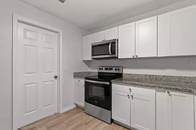 2127 Worrington Street, Sarasota, FL 34231 - Photo 11