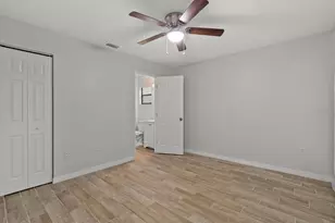 2127 Worrington St, Sarasota, FL 34231 - Photo 17