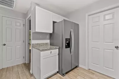 2127 Worrington Street, Sarasota, FL 34231 - Photo 13