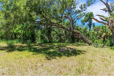 8010 Brower Drive, Bradenton, FL 34211 - Photo 37