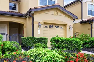 8137 Miramar Way, Lakewood Ranch, FL 34202 - Photo 3