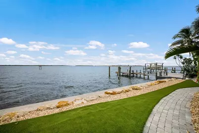 522 Bayview Drive, Bradenton Beach, FL 34217 - Photo 67