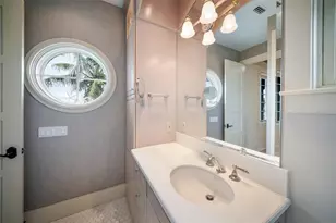 522 Bayview Dr, Holmes Beach, FL 34217 - Photo 59