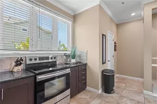 528 Forest Way, Longboat Key, FL 34228 - Photo 13