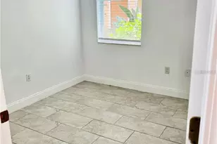 3762 Parkridge Cir, Sarasota, FL 34243 - Photo 13
