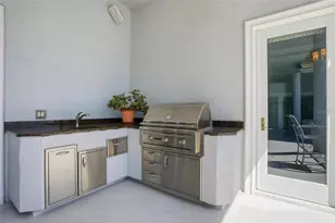 7524 Westmoreland Dr, Sarasota, FL 34243 - Photo 59
