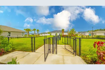 3540 74th Avenue Circle E, Sarasota, FL 34243 - Photo 37
