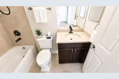7919 Limestone Lane #13-204, Sarasota, FL 34233 - Photo 15