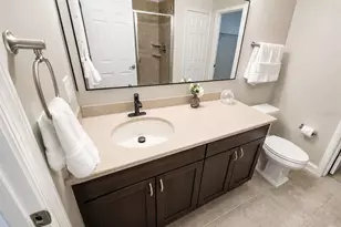 7919 Limestone Ln, Sarasota, FL 34233 - Photo 11