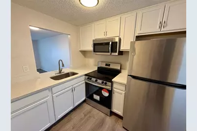 312 57th Avenue Drive E #B, Bradenton, FL 34203 - Photo 3