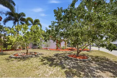 720 50th Street E, Bradenton, FL 34208 - Photo 29