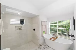 4401 Little John Trail, Sarasota, FL 34232 - Photo 23