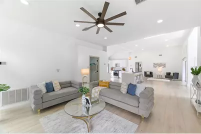 4401 Little John Trail, Sarasota, FL 34232 - Photo 7