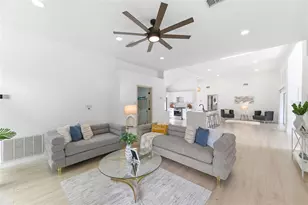 4401 Little John Trail, Sarasota, FL 34232 - Photo 7
