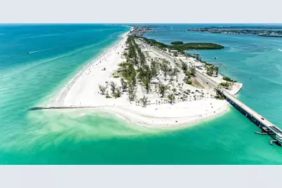 1469 Gulf Drive N, Bradenton Beach, FL 34217 - Photo 51