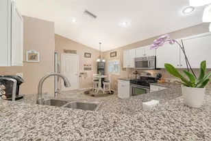 4362 Beekman Pl, Sarasota, FL 34235 - Photo 15