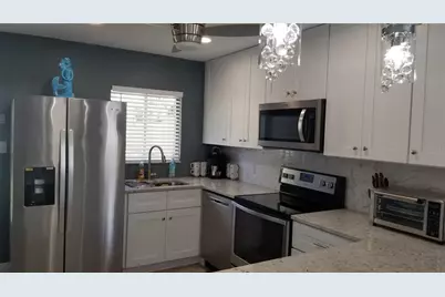 2772 Woodgate Lane #28, Sarasota, FL 34231 - Photo 3