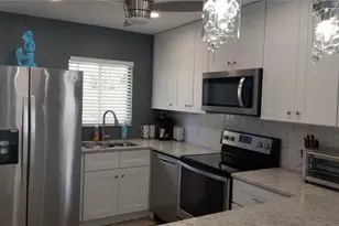 2772 Woodgate Ln, Sarasota, FL 34231 - Photo 3
