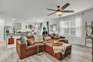 4110 Willow Hammock Dr, Palmetto, FL 34221 - Photo 9