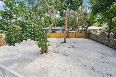 2655 Bay Street, Sarasota, FL 34237 - Photo 23