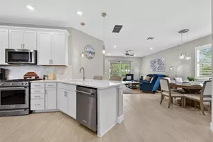 25049 Pearl Lk Cir, Englewood, FL 34223 - Photo 9