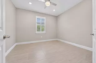 25049 Pearl Lk Cir, Englewood, FL 34223 - Photo 35